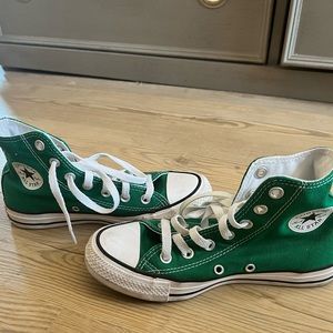 Green high top converse